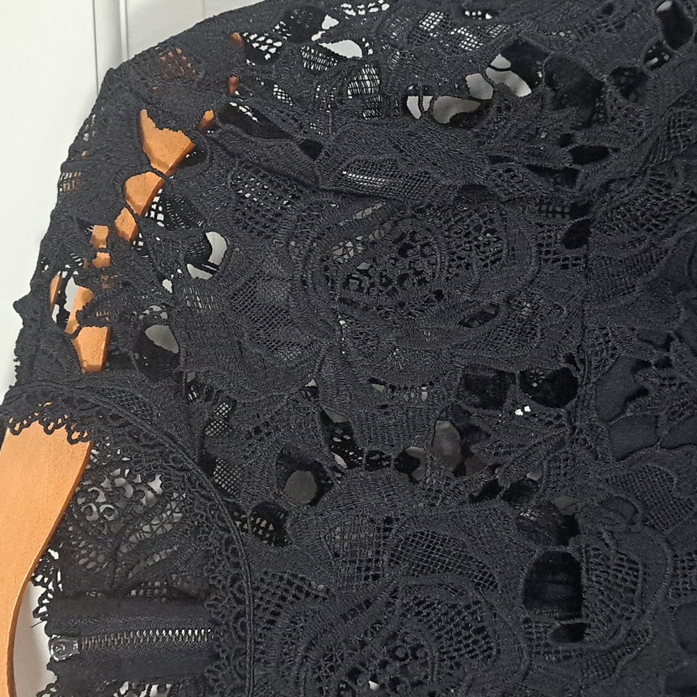 NWOT Lace Lulus A Fine Romance Black  Sheath Cocktail Dress Formal Slim Sexy - Picture 4 of 15